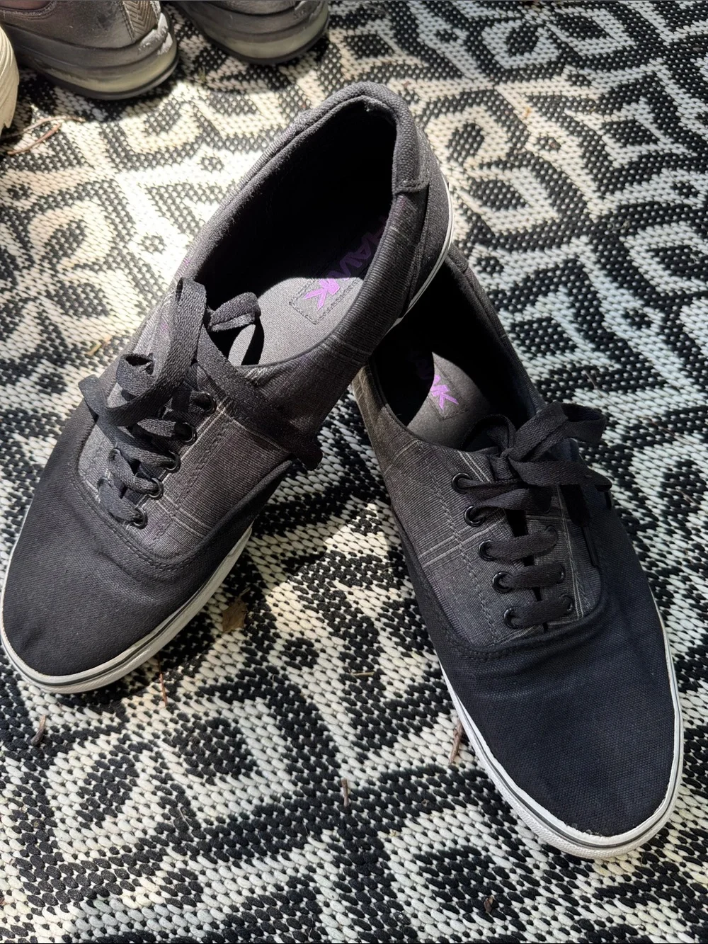 VintageTony Hawk Black Canvas Low-Top Sneakers with Subtle Purple grey plaid  13